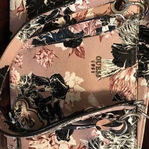 Floral Guess purse